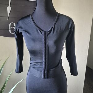 Black Ribbed 3/4 Sleeve Fitted Bodysuit